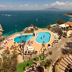 Ξενοδοχείο Villaggio Lubrense 3*