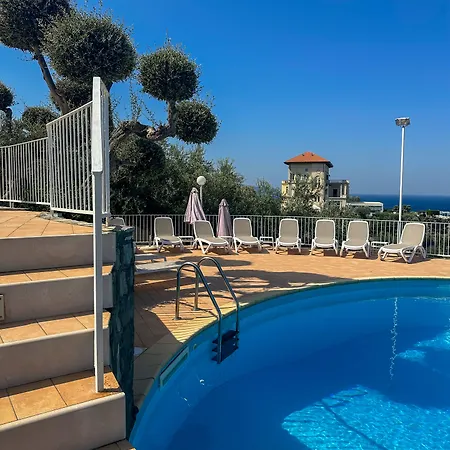 Villaggio Lubrense 3*
